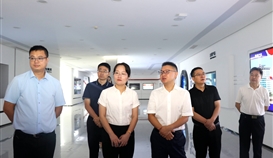 攀枝花市西區(qū)區(qū)委副書記、代理區(qū)長(zhǎng)尚滟佳一行到德勝釩鈦調(diào)研交流